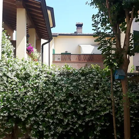 Bed and Breakfast La Casetta 4*